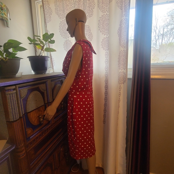 Rockabilly Red dress with white dots. - Picture 7 of 10